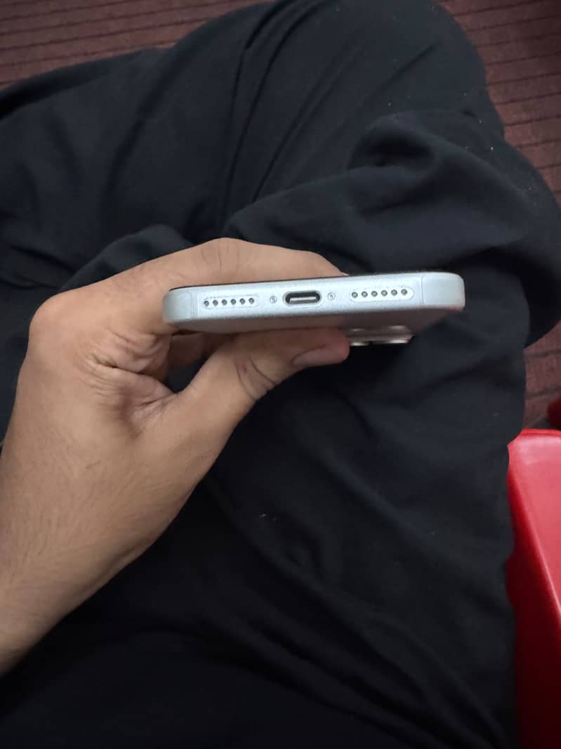 Apple iPhone 17 Pro Max 3