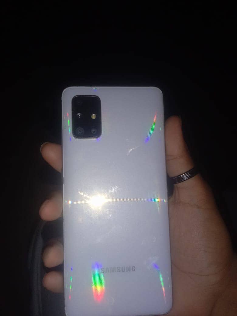 Samsung Mobile A71 1