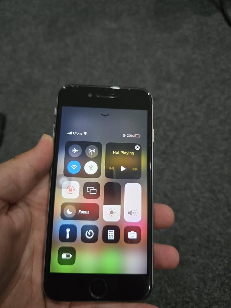 Apple iPhone 6S 1