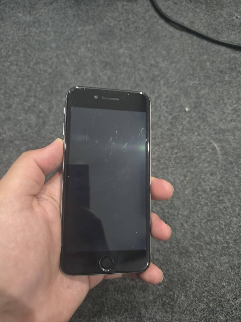 Apple iPhone 6S 3