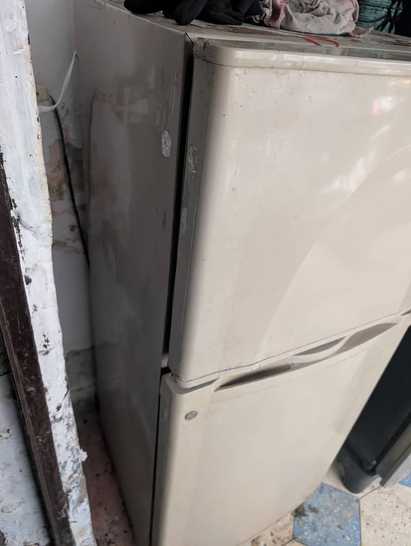 Dawlance fridge 5