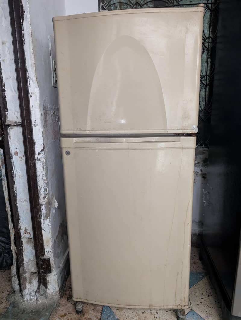 Dawlance fridge 6