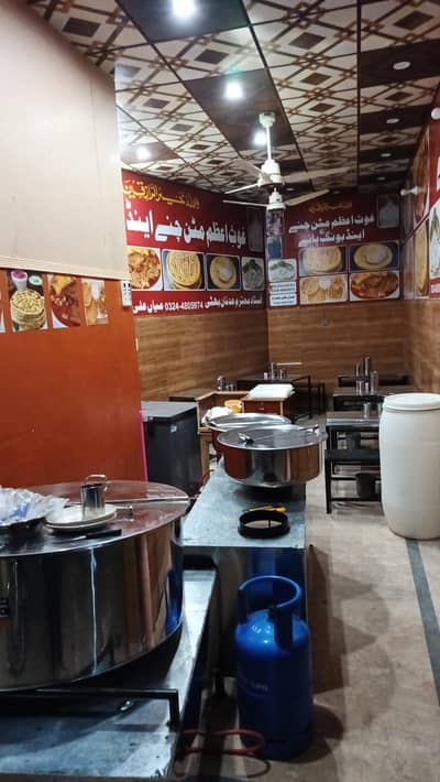 chalta huwa restaurant, sale krna hai