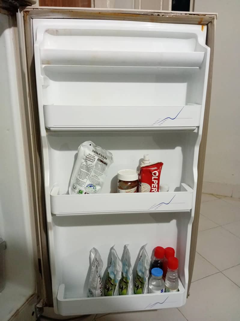Dawlance Refrigerator 3