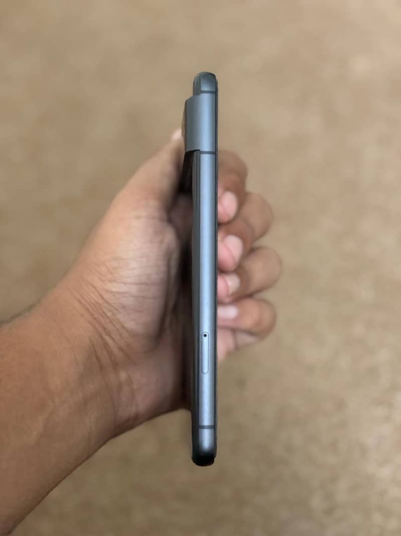 Google Pixel 8 6
