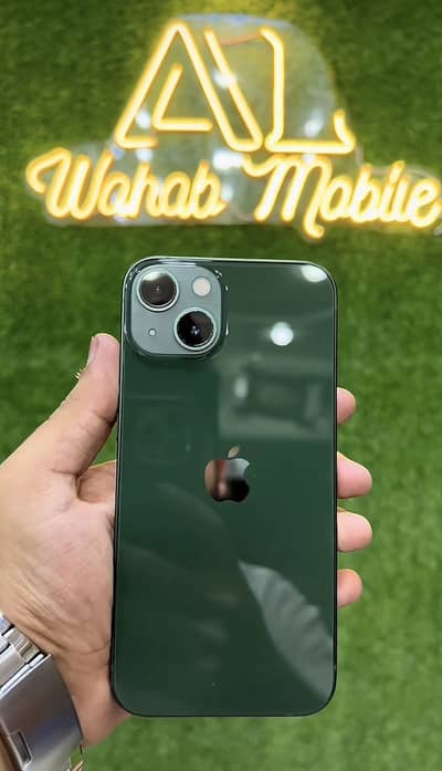 Apple iPhone 13