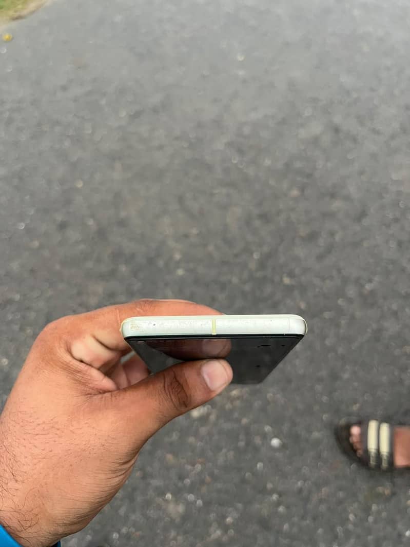 Google Pixel 7 5