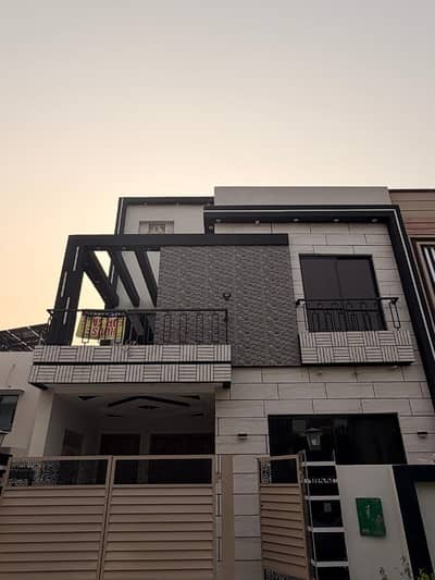 Luxury 5 Marla House for Sale in Block C, Bahria Orchard Lahore | Prime Location