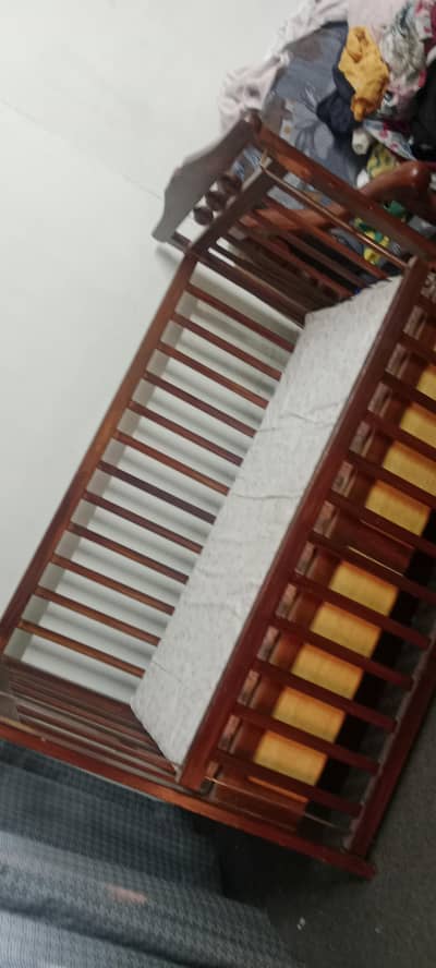 baby cot