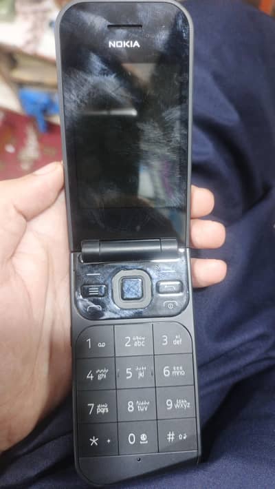 Nokia 2720 Flip