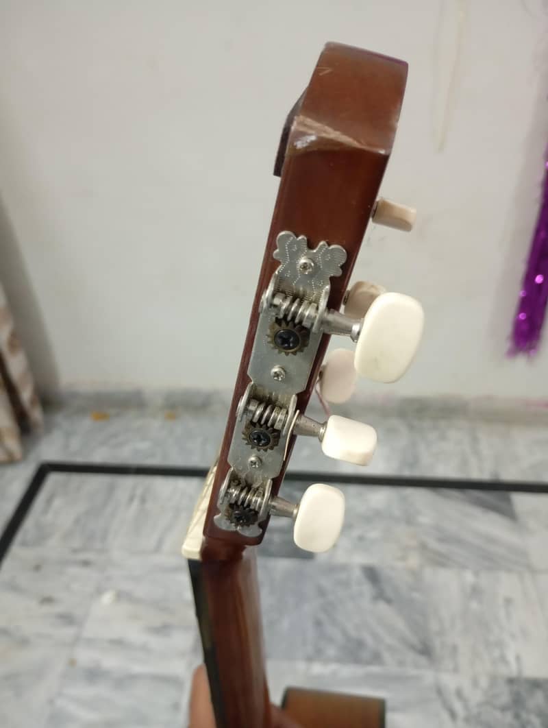 Guitar 4