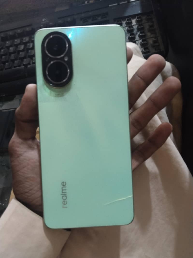 Realme C67 0