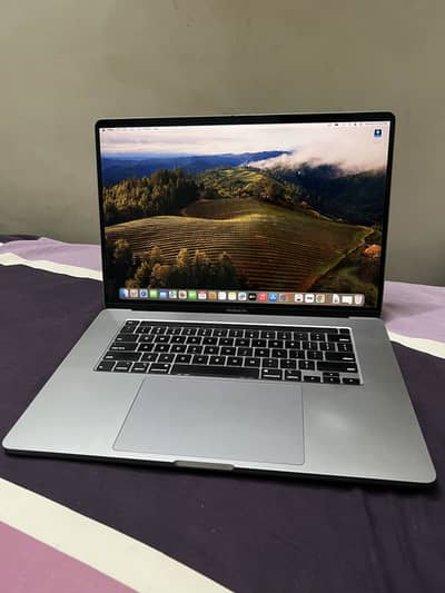 MacBook Pro 16-inch (2019) | 32 GB
