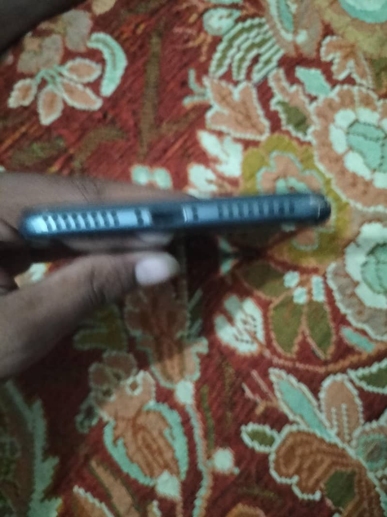 Apple iPhone 8 Plus 6