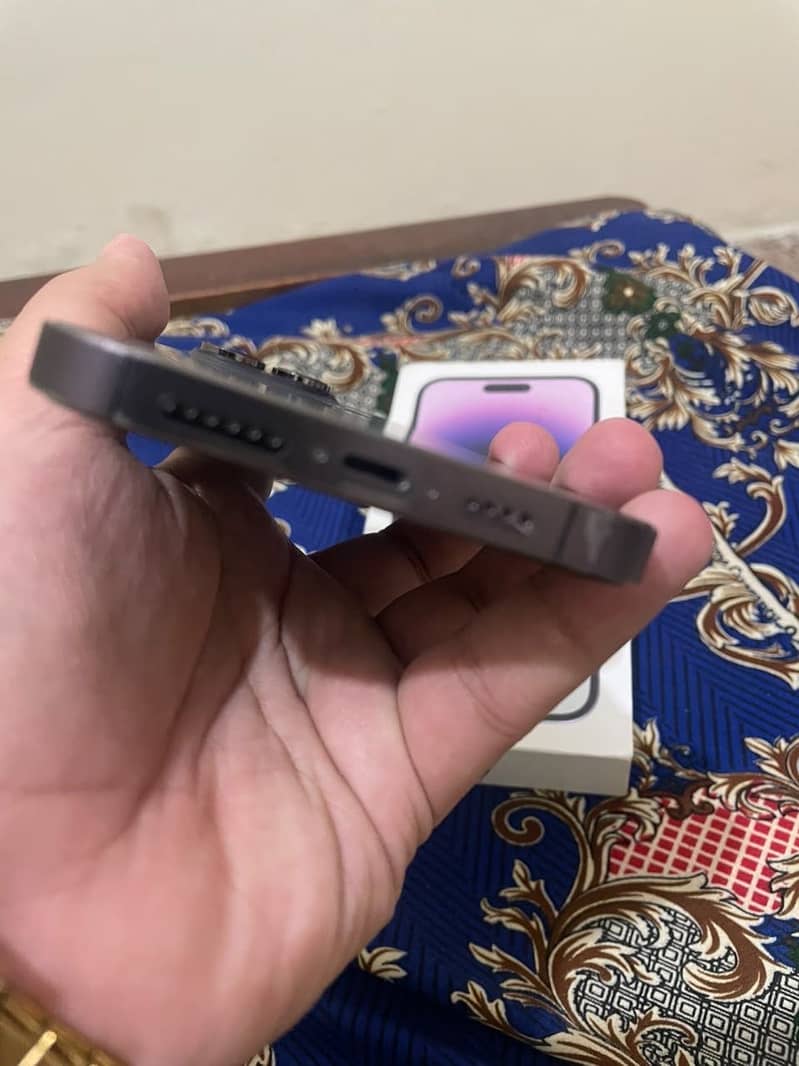 Apple iPhone 14 Pro Max 1