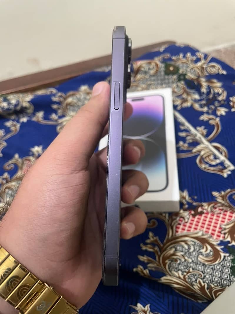 Apple iPhone 14 Pro Max 3