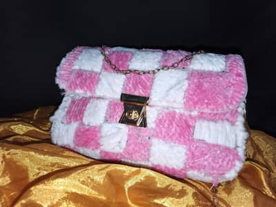 Trendy handbag 