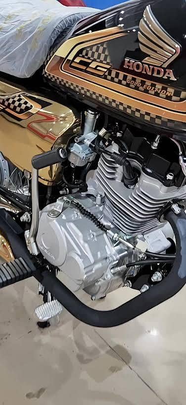 Honda 125 gold edtion