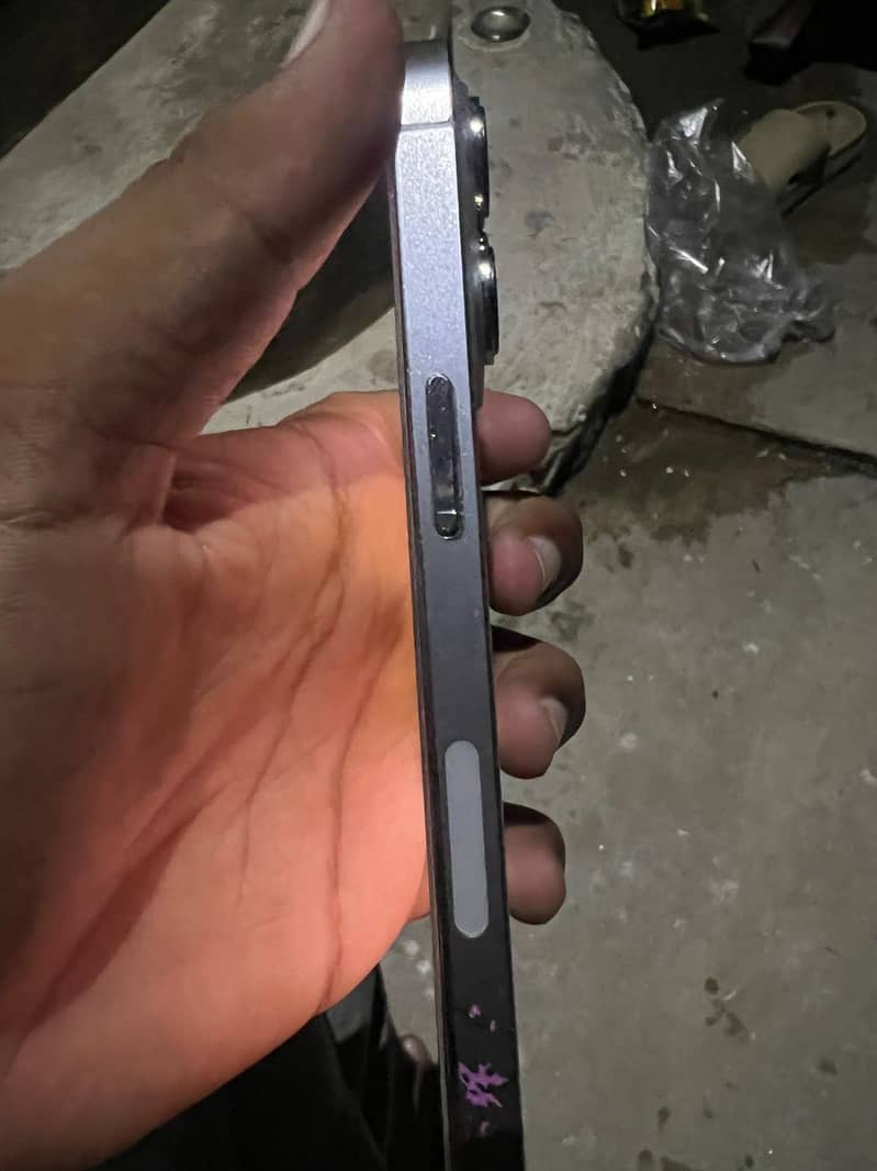Apple iPhone 13 Pro 3