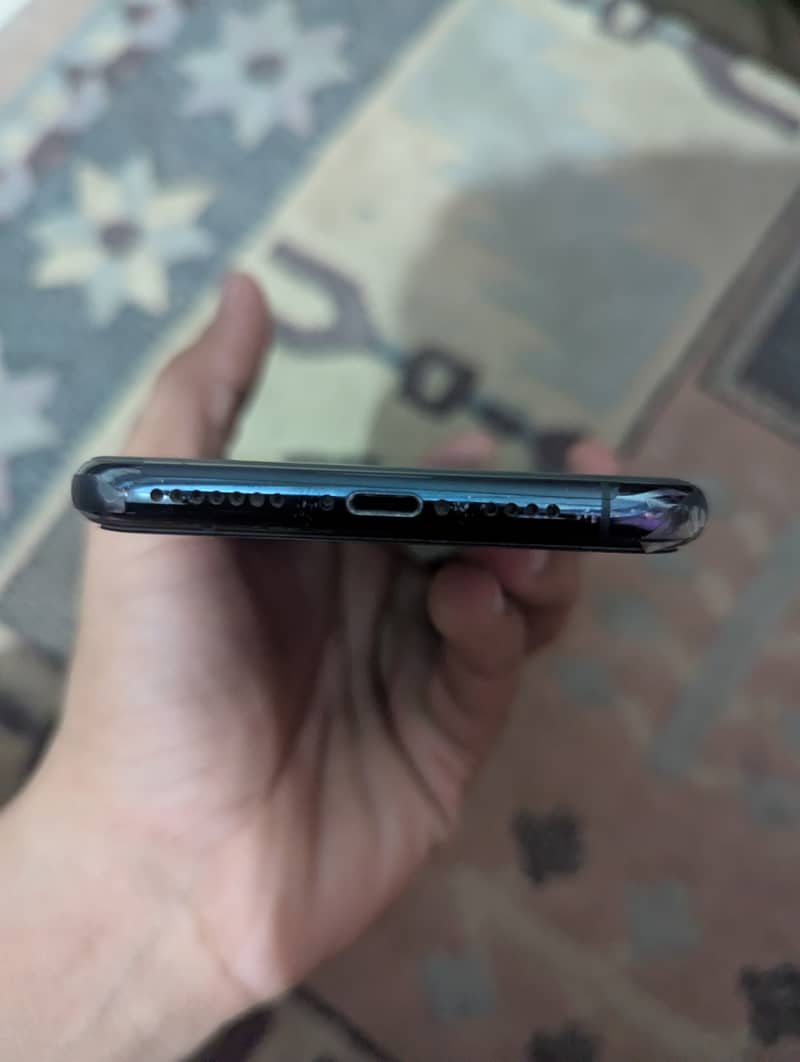 Apple iPhone 11 Pro Max 1