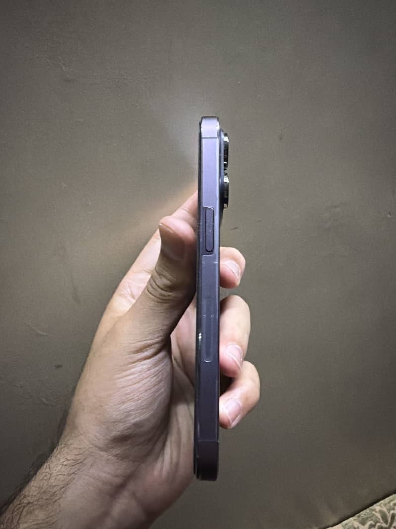 Apple iPhone 14 Pro 1