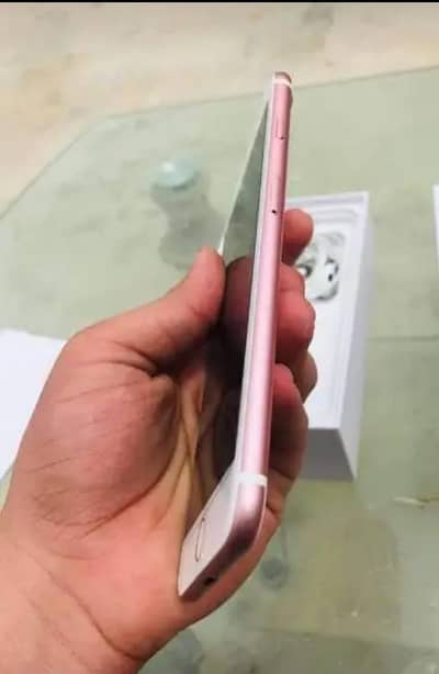 Apple iPhone 7 Plus pta approved with box my WhatsApp 03461262780