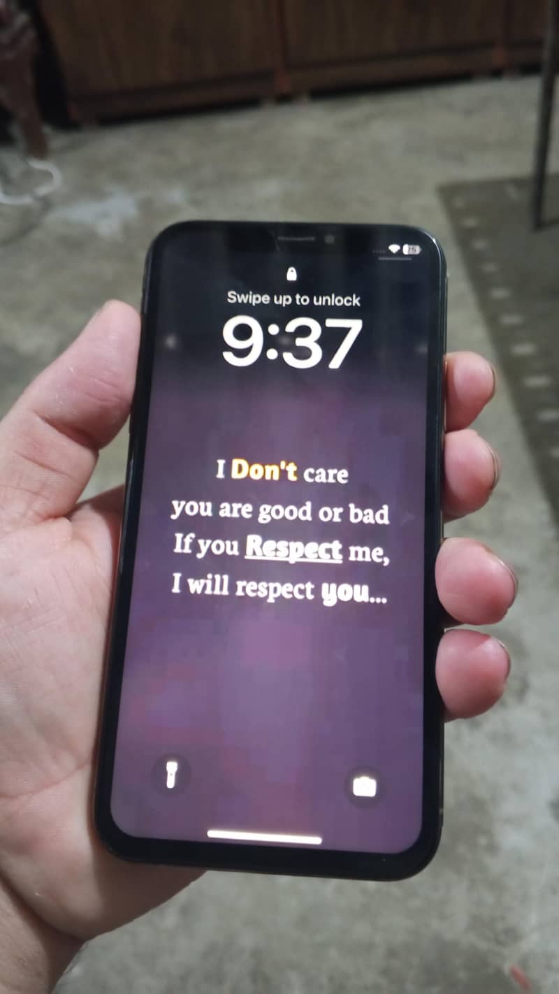 Apple iPhone XS 0