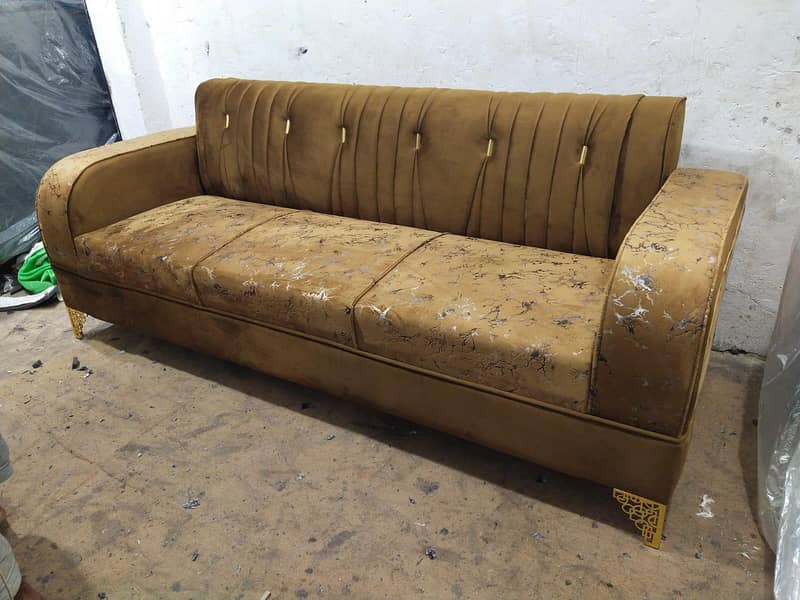 sofa set available 0