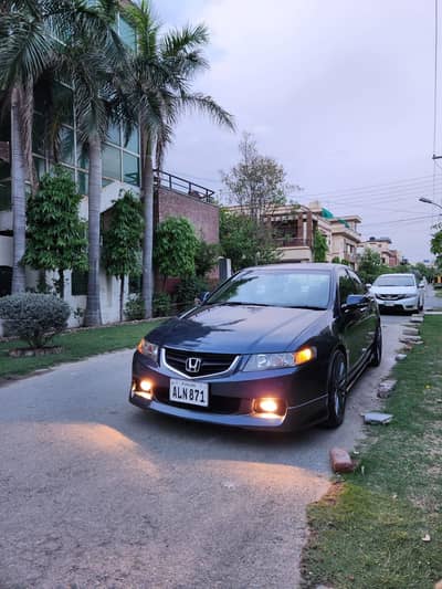 Honda Accord CL9 2003