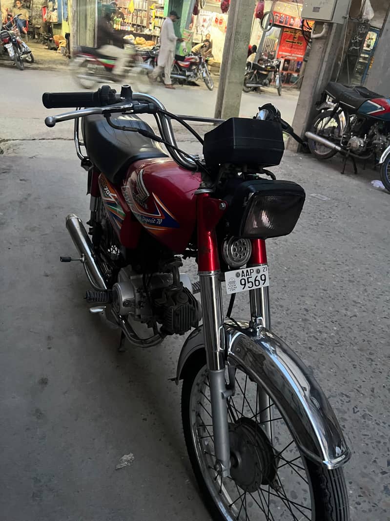 CD 70 (2020) 3