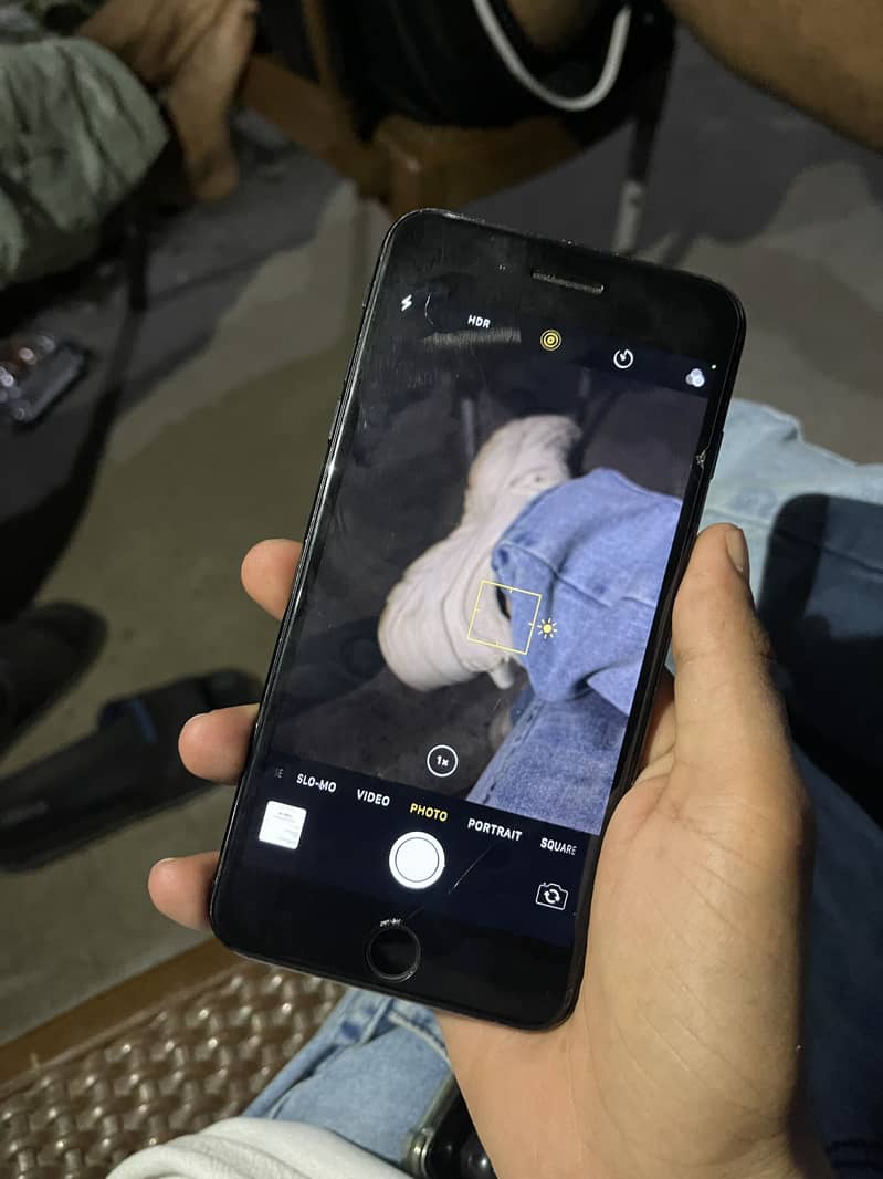 Apple iPhone 7 Plus 4