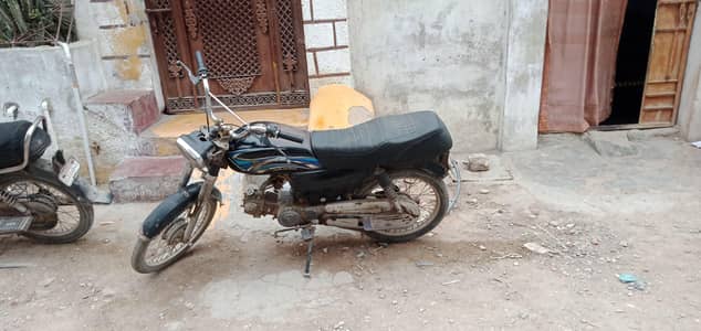 gari ok h sab peper clear h