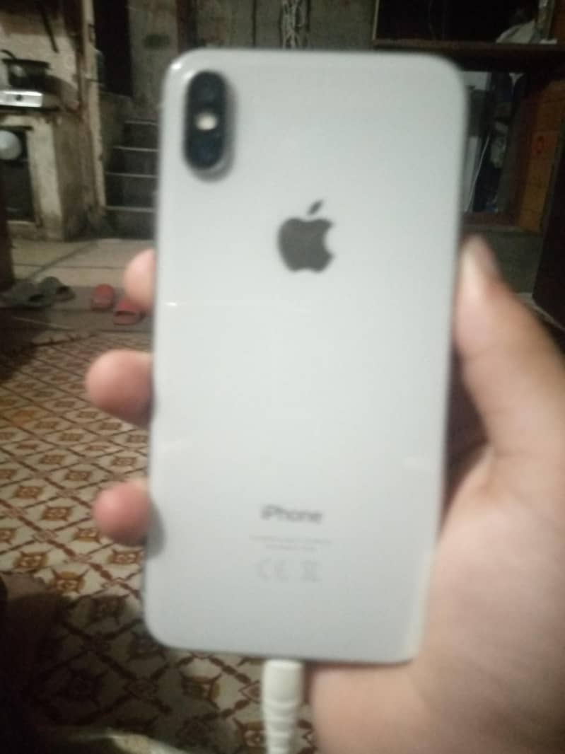 Apple iPhone X 5