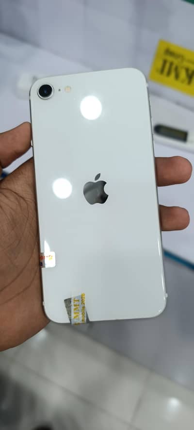 Apple iPhone SE