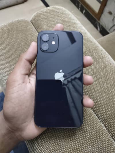 Apple iPhone 12