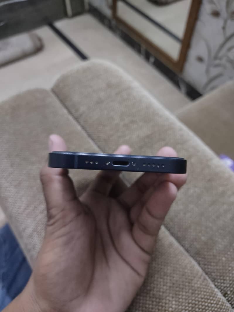 Apple iPhone 12 2