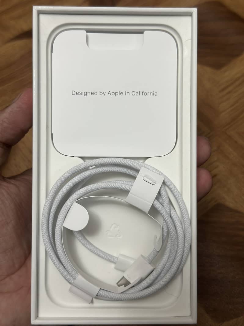 Apple iPhone 15 Pro 6