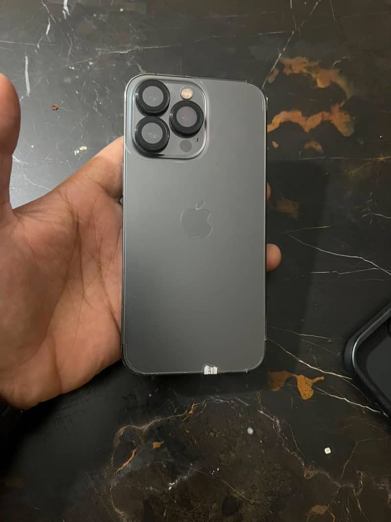Apple iPhone 13 Pro 3