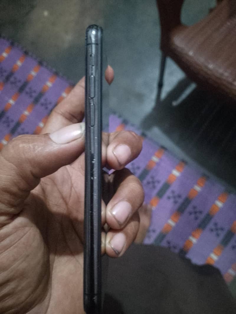 Apple iPhone X 3