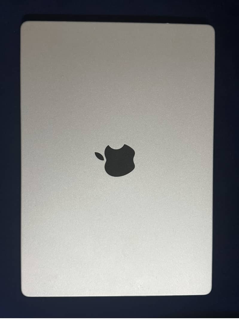 MacBook Pro M5 in Warranty 4