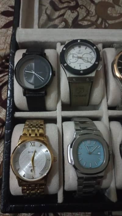 ⌚ watch