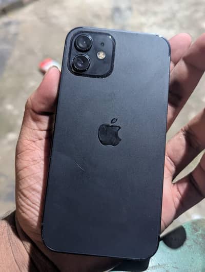 Apple iPhone 12
