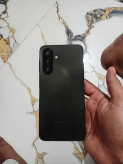 Samsung Mobile A70