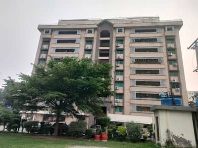 Superb & Open View 12 Marla 4 Bed Well maintained Flat (Imported fittings ) On 5th Floor For Sale | Facing Park | Askari 11 Sector B Lahore