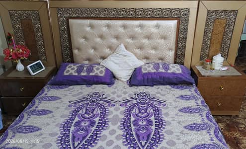 Bed with some de table + Dressing + Iron Stand