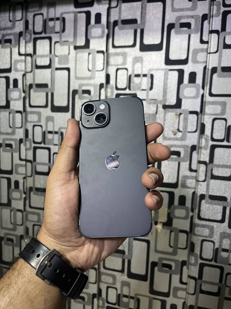 Apple iPhone 14 4