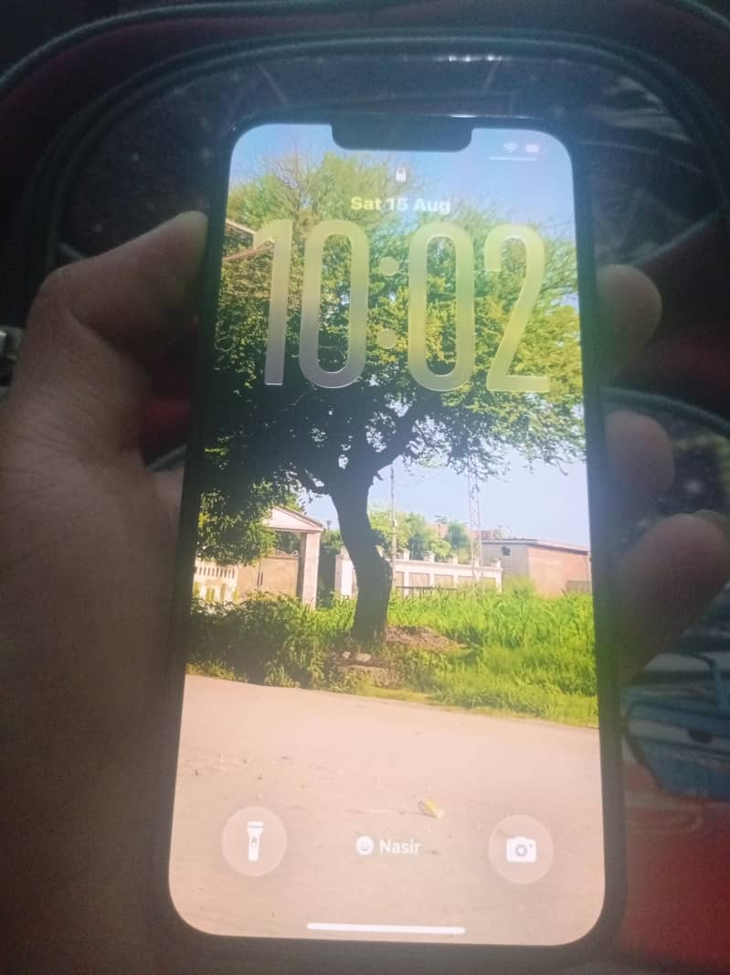 Apple iPhone 13 4