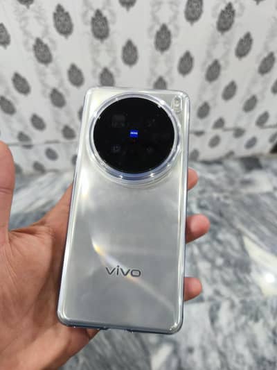 Vivo x200 Pro mobile 16/512/gb official PTA approve warranty mein