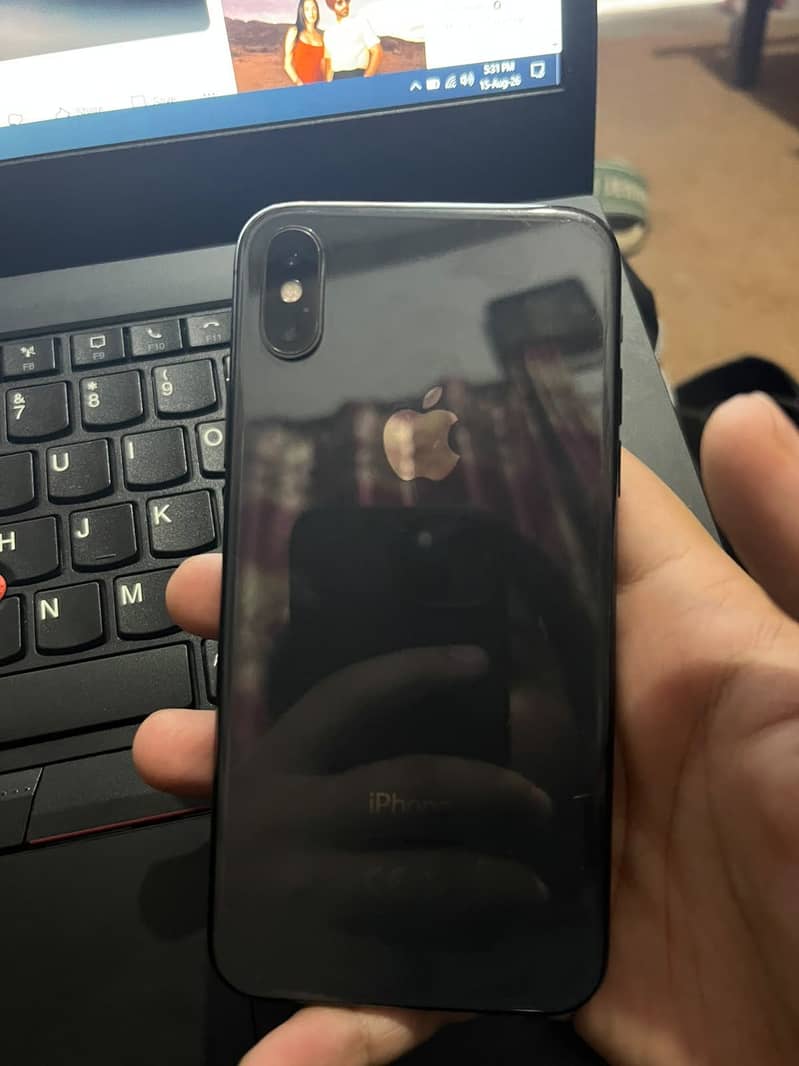 Apple iPhone X 0