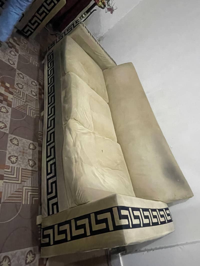 Salling Six Seater Sofa  1